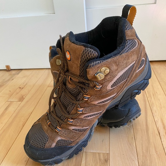 LIKE NEW Merrell men’s size 13 brown hiking boots - Picture 2 of 4